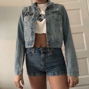 Light wash jean jacket!